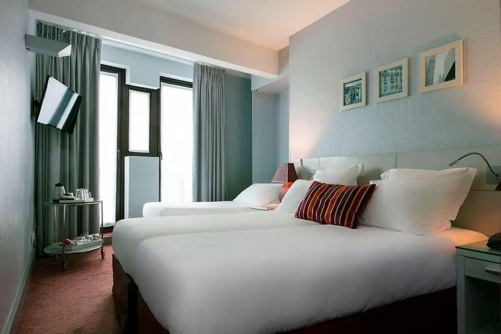Bastille Hotel